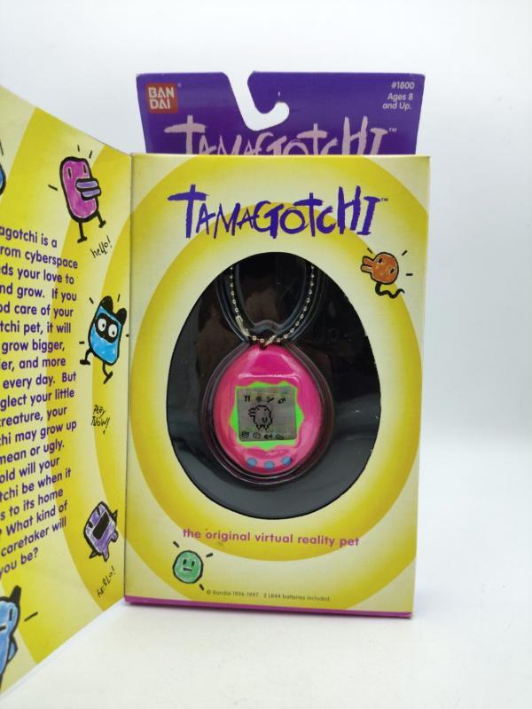 Tamagotchi Original P1/P2 pink w/ green Bandai 1997 English Buy-Tamagotchis 2