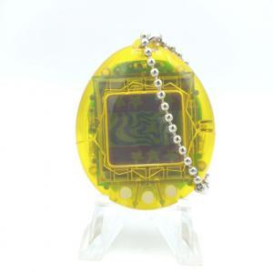 Tamagotchi Original P1/P2 Clear yellow Bandai 1997 Buy-Tamagotchis