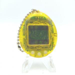 Tamagotchi Original P1/P2 Clear yellow Bandai 1997 Buy-Tamagotchis