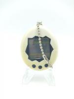 Tamagotchi Original P1/P2 White w/ black Original Bandai 1997 Buy-Tamagotchis 9