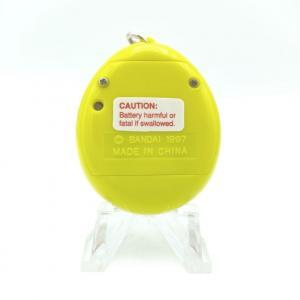 Tamagotchi Original P1/P2 Yellow w/ orange Bandai 1997 Buy-Tamagotchis 2