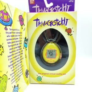 Tamagotchi Original P1/P2 Green w/ yellow Original Bandai 1997 Buy-Tamagotchis 9